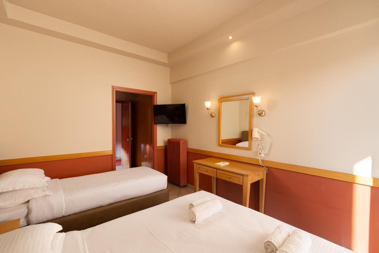 טריקלה Hotel Ntinas מראה חיצוני תמונה