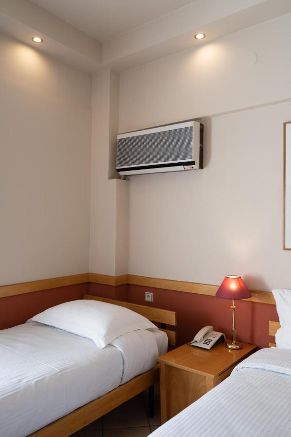 טריקלה Hotel Ntinas מראה חיצוני תמונה